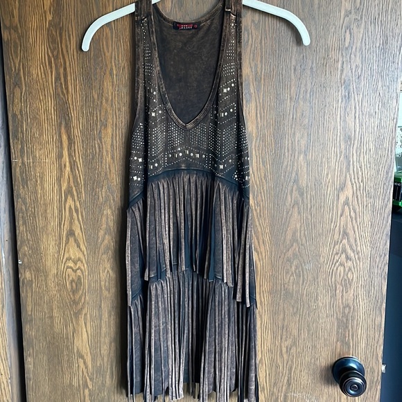 T Party Brown Fringe Top - Picture 3 of 7
